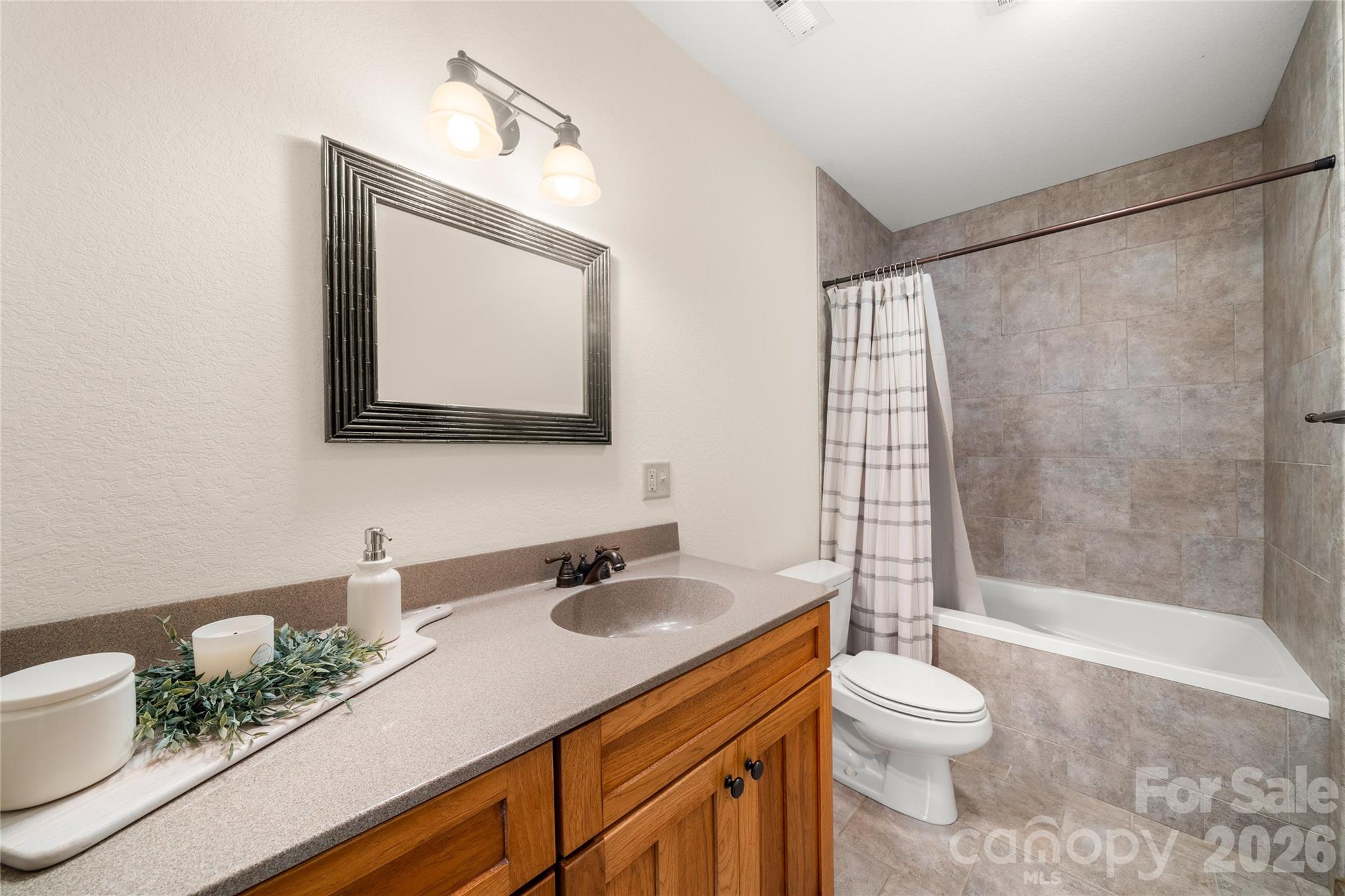 Cobblers Knob - Residential