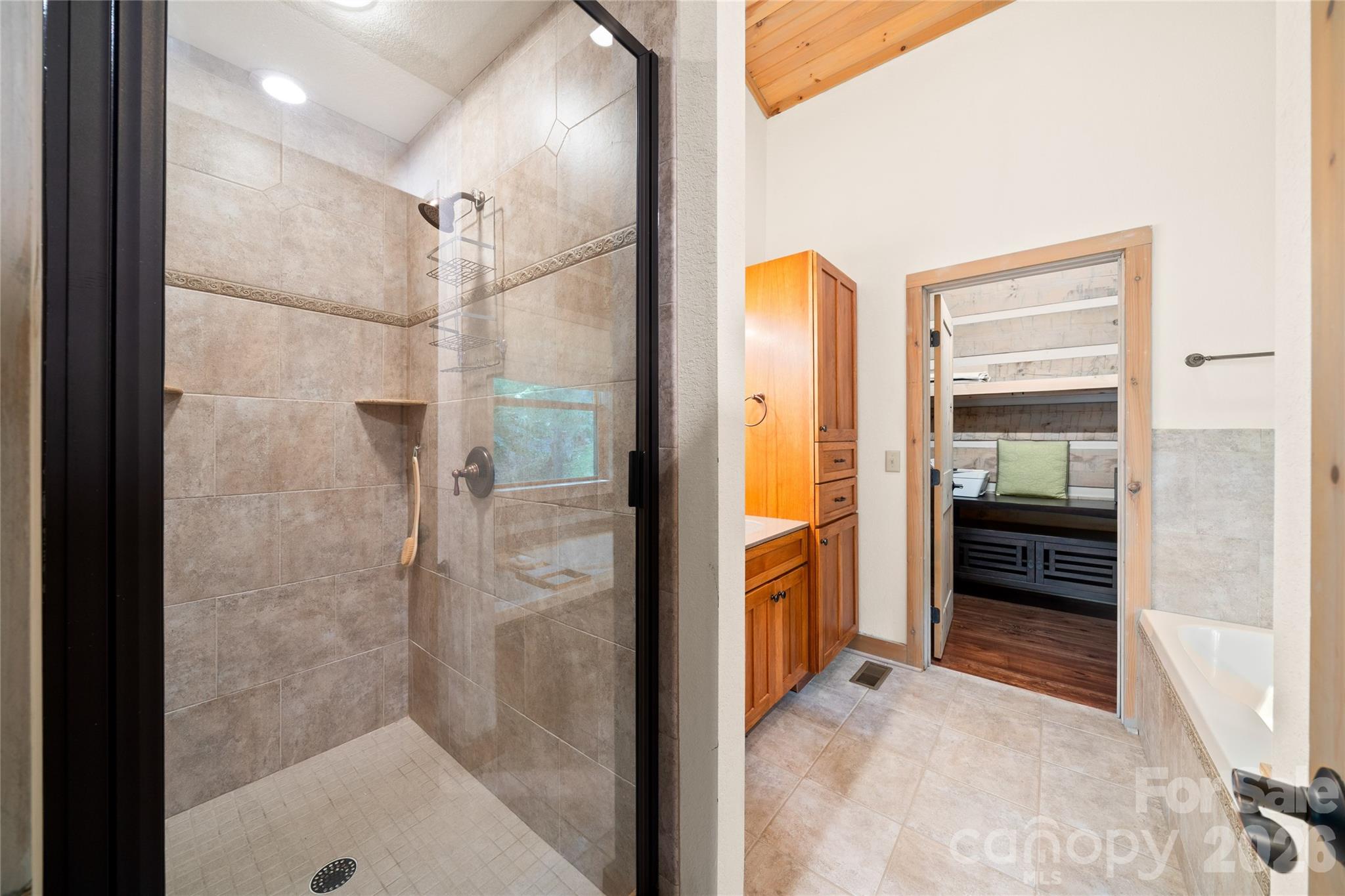 Cobblers Knob - Residential