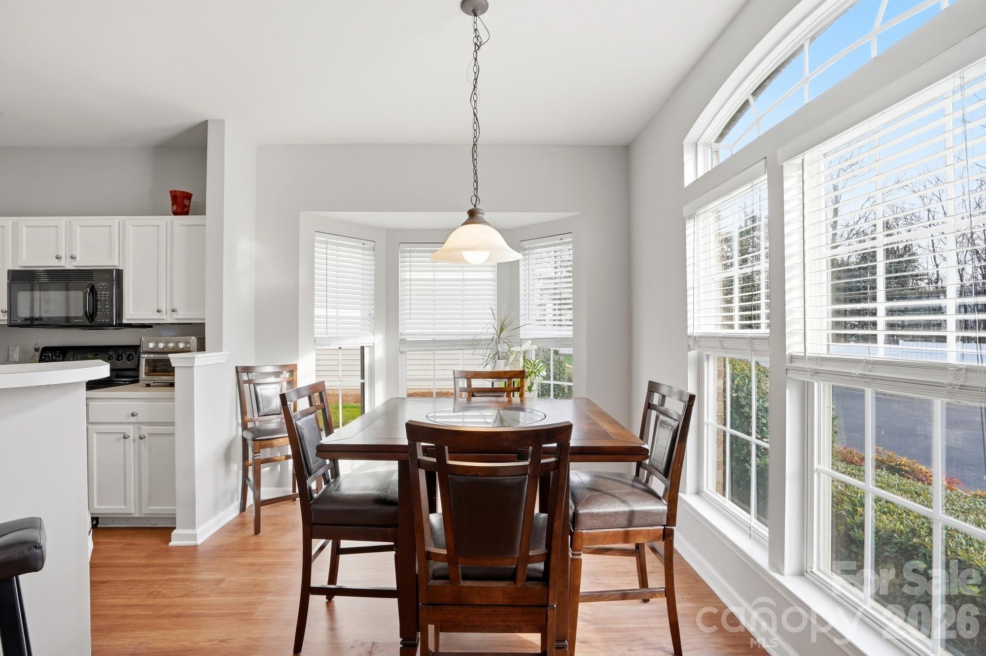 4723 Forestridge Commons Drive