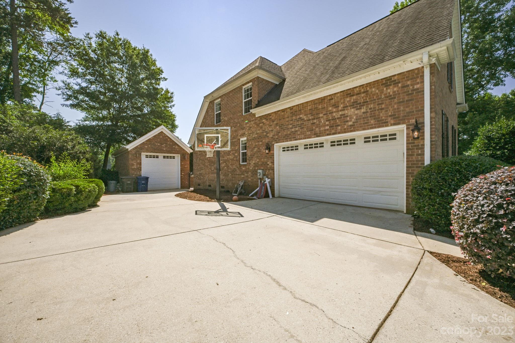 Cedar Woods - Residential