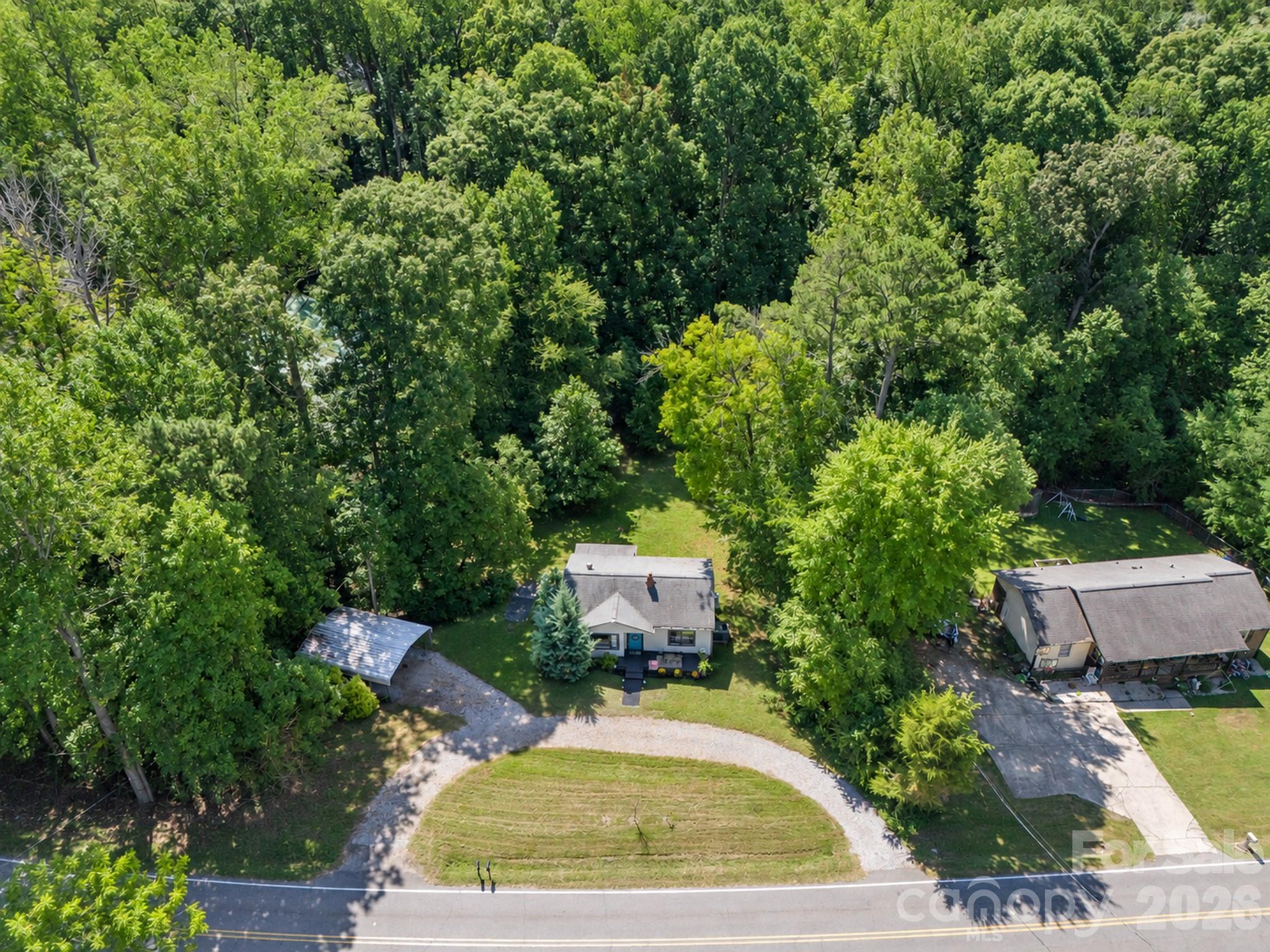 907 Mauney Road
