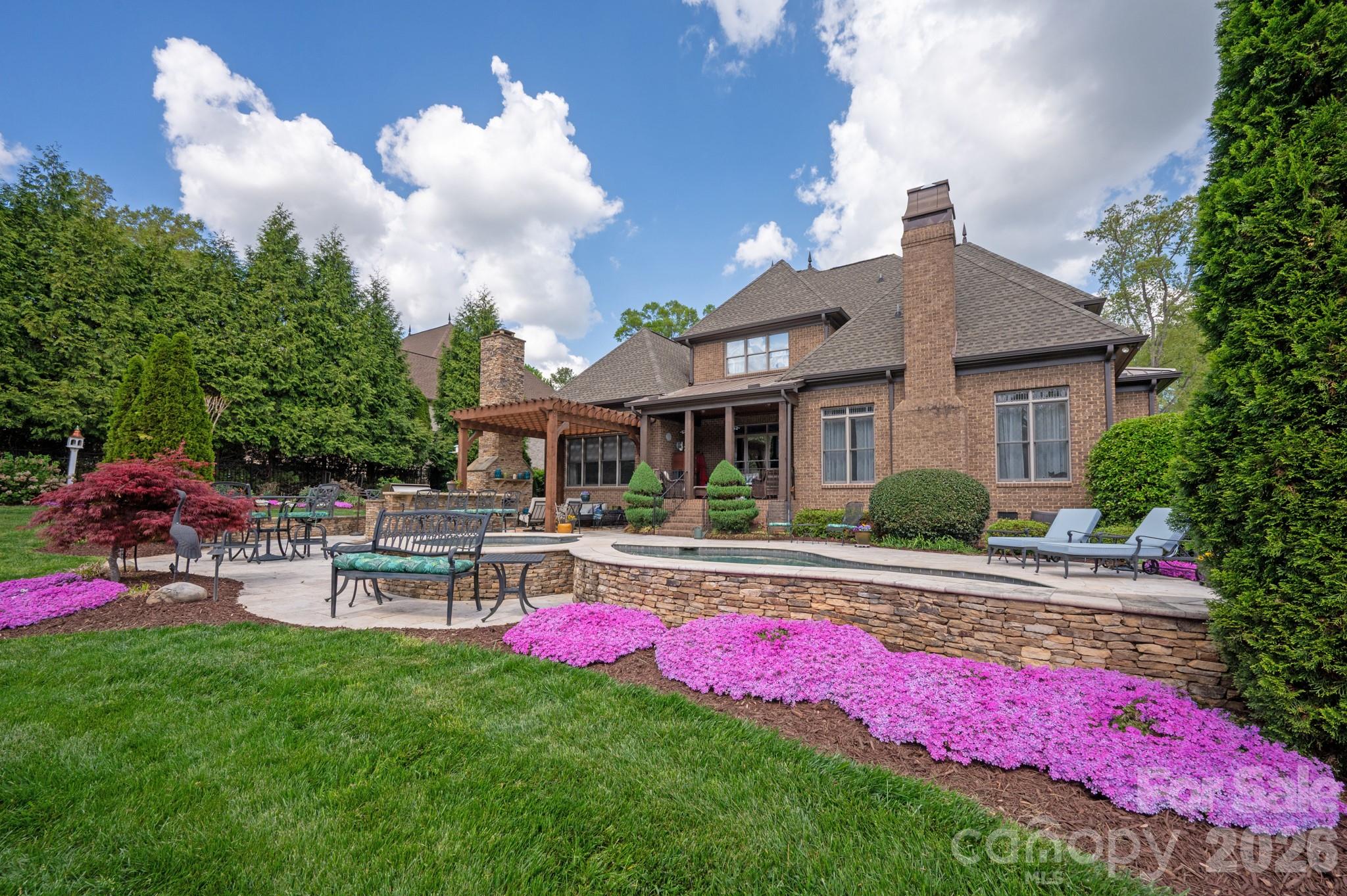 Chatelaine - Residential