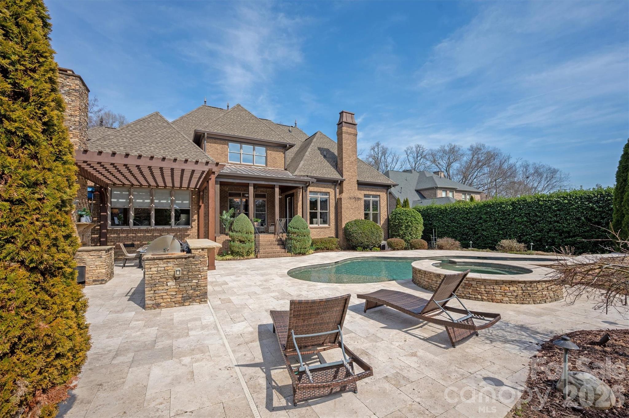 Chatelaine - Residential