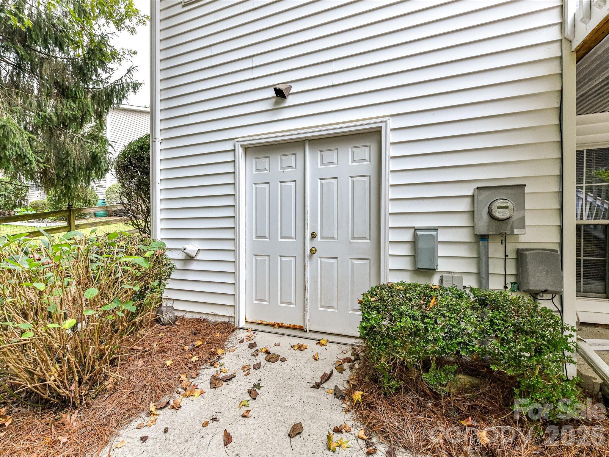 Hunters Pointe - Residential