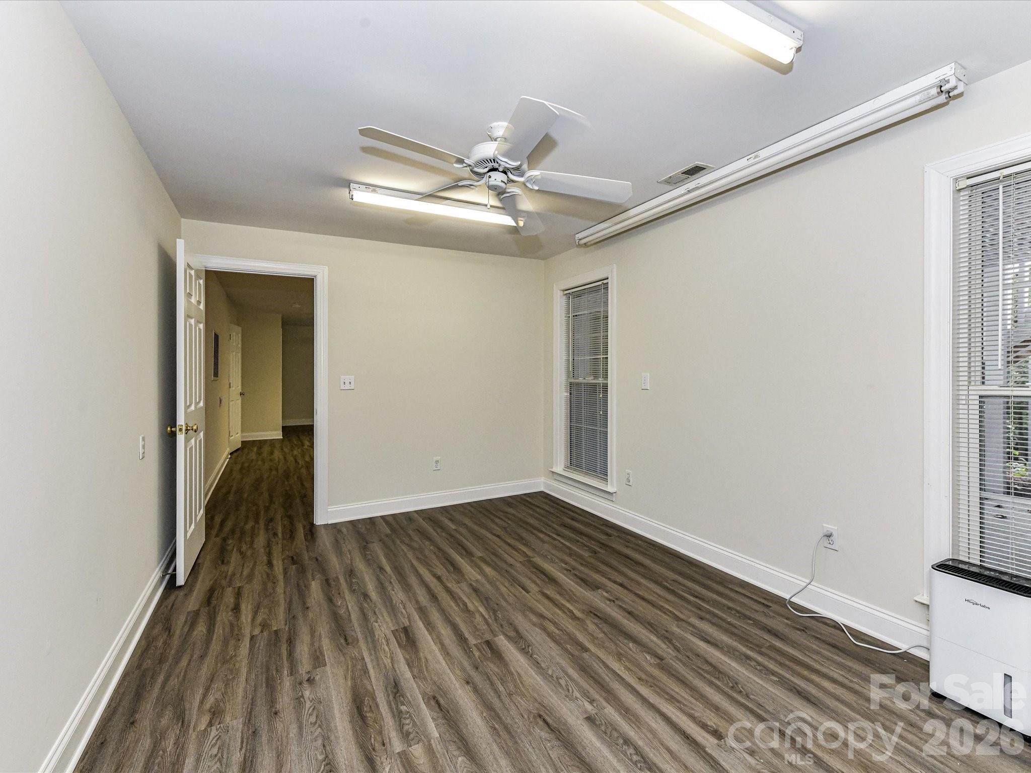 Hunters Pointe - Residential