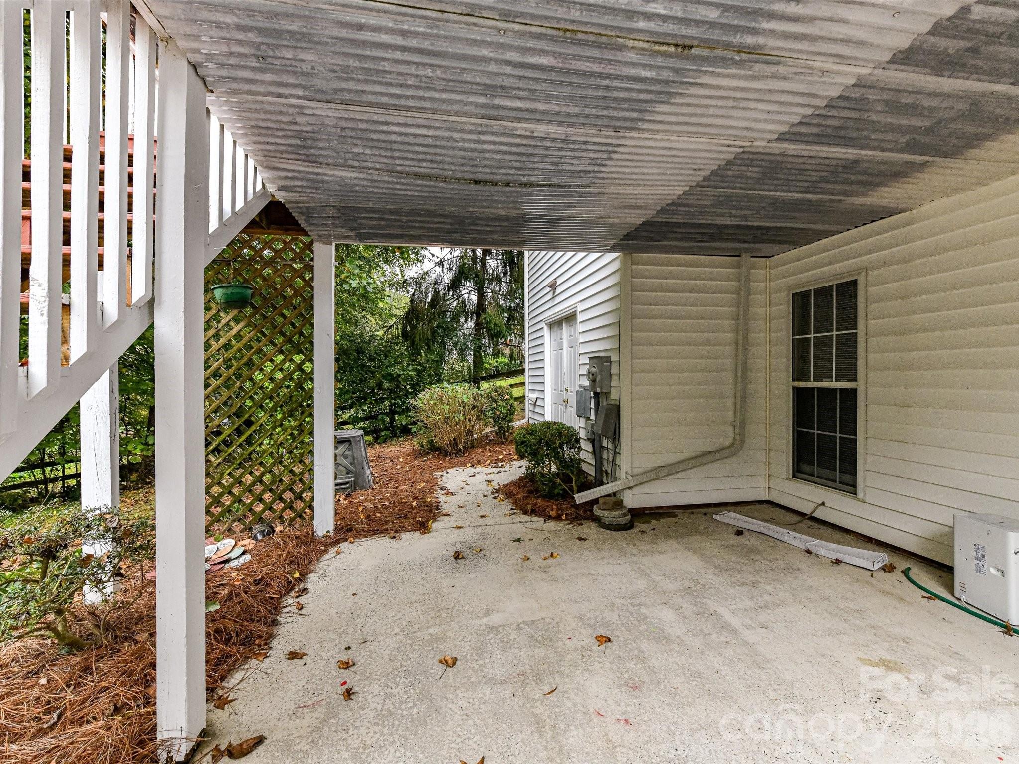 Hunters Pointe - Residential