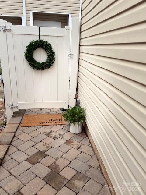 18478 W Catawba Avenue