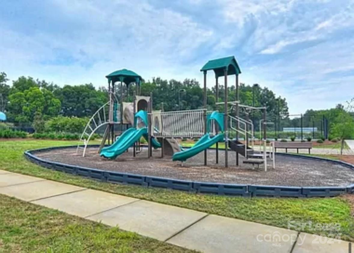 Mccullough - Residential Lease