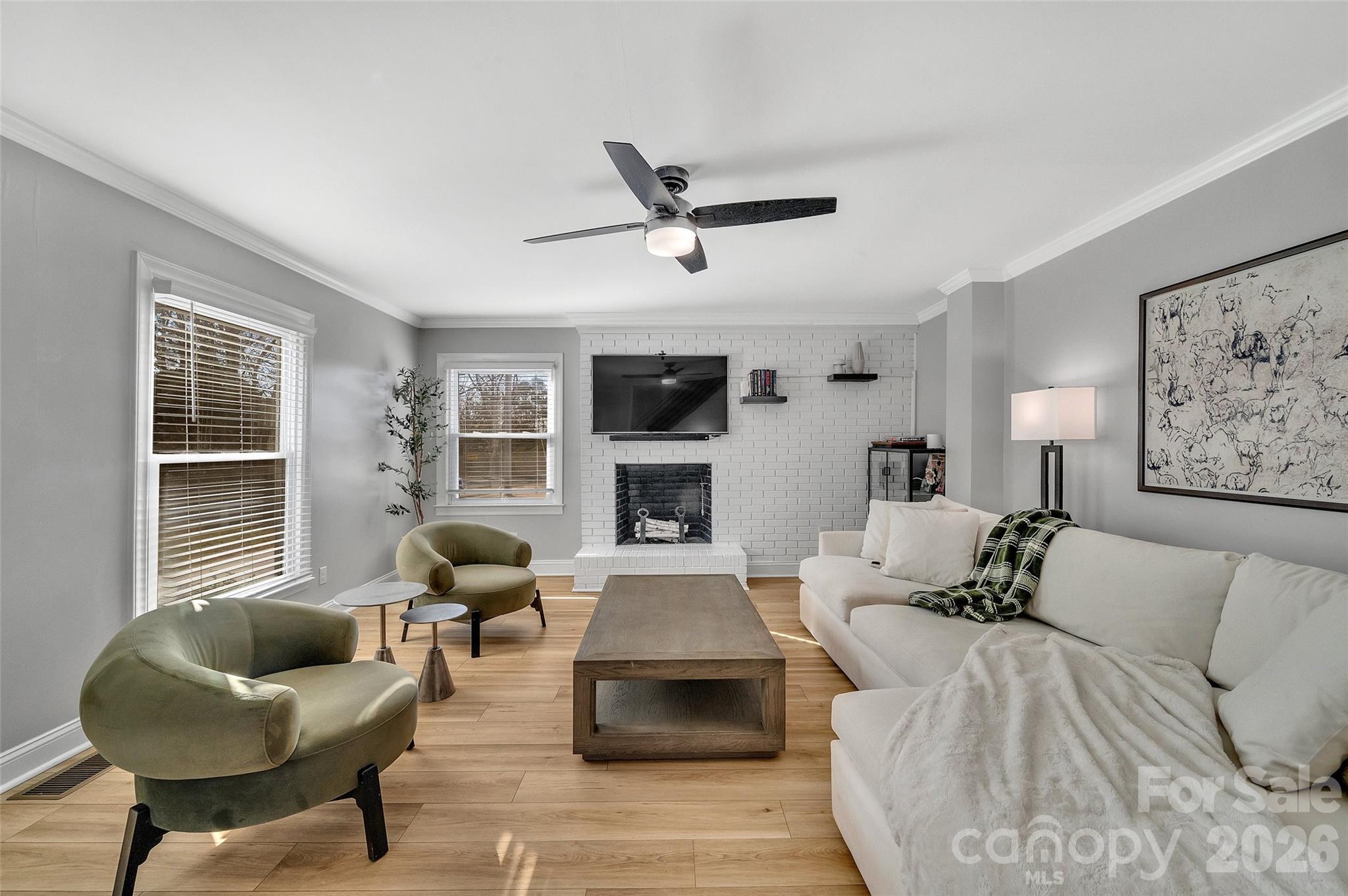 3433 Grey Road
