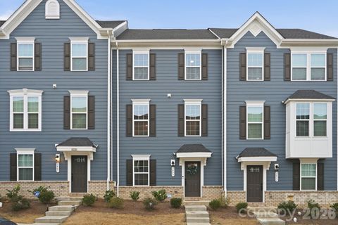 Photo of 2409 Autumn Olive Lane, Matthews, NC 28104 (MLS # 4336441)