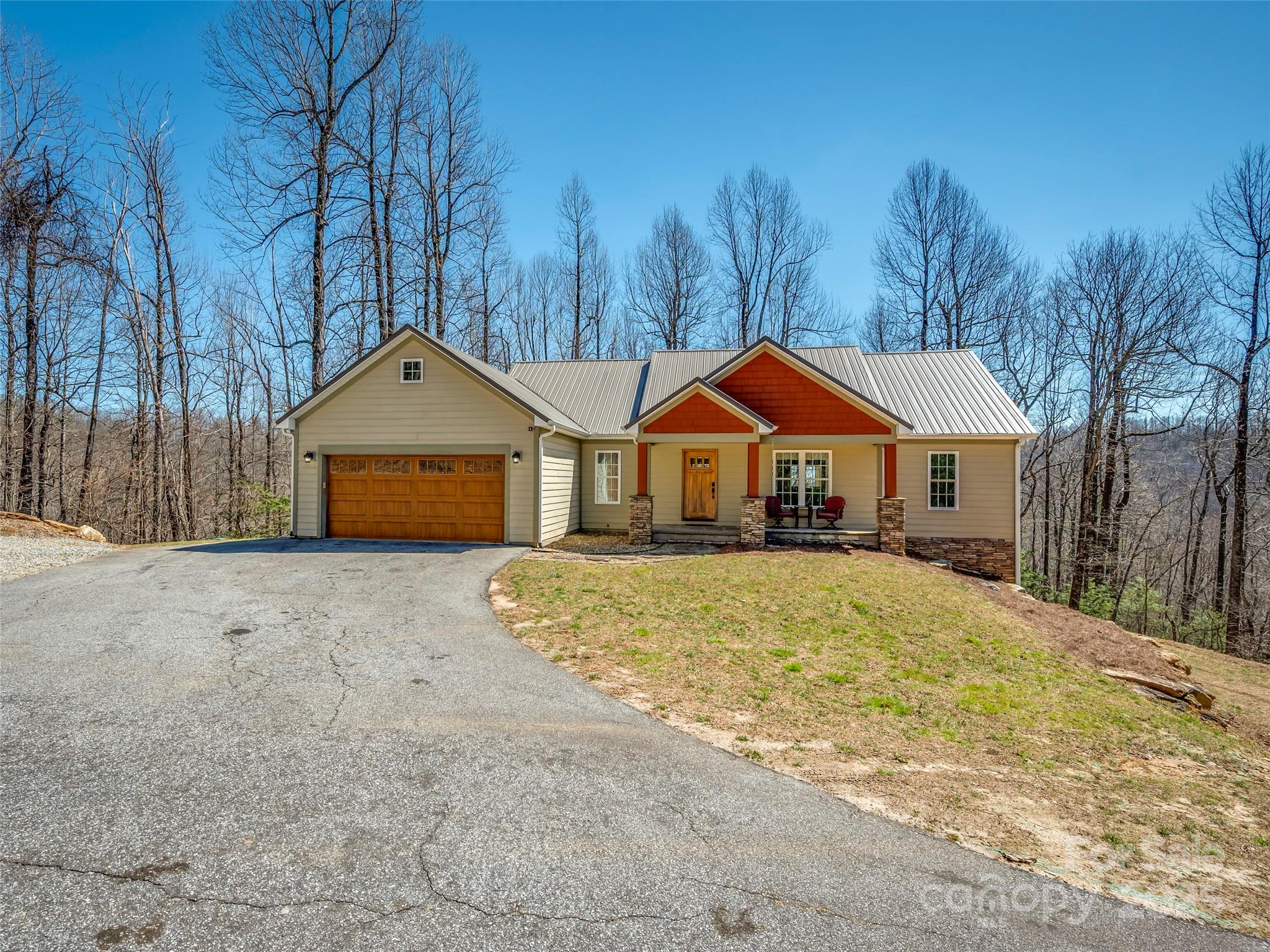 6753 Pinnacle Mountain Road