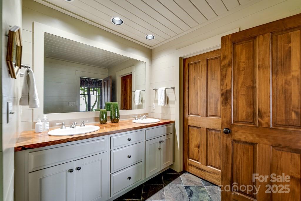 Balsam Mountain Preserve - Residential