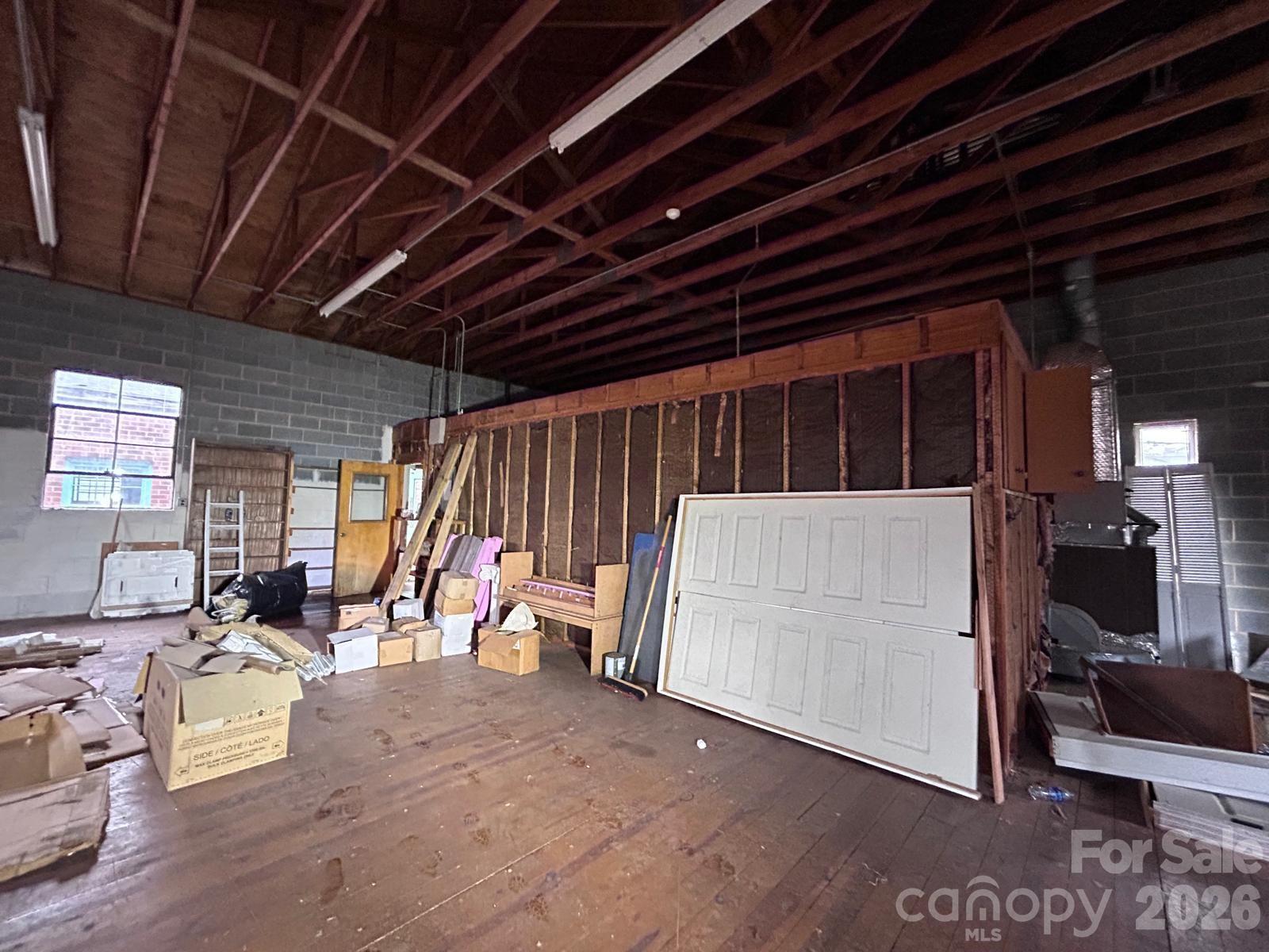 714 Dr Martin Luther King Jr Way