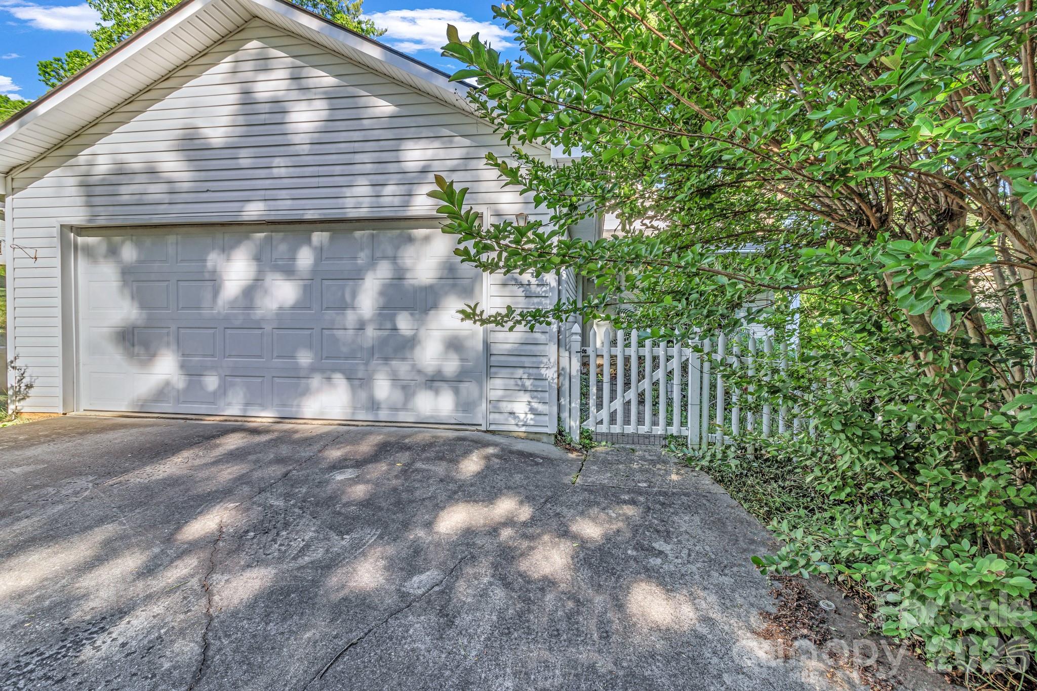 105 Amelia Drive