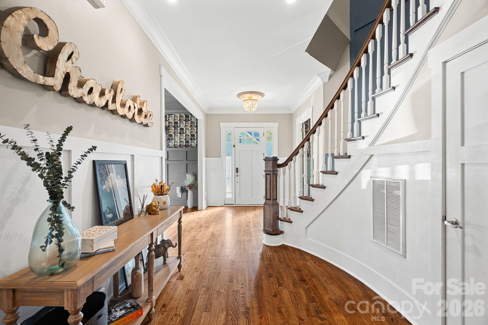 405 E Tremont Avenue