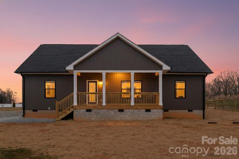 Photo of 916 Fowler Road, Monroe, NC 28110 (MLS # 4327678)
