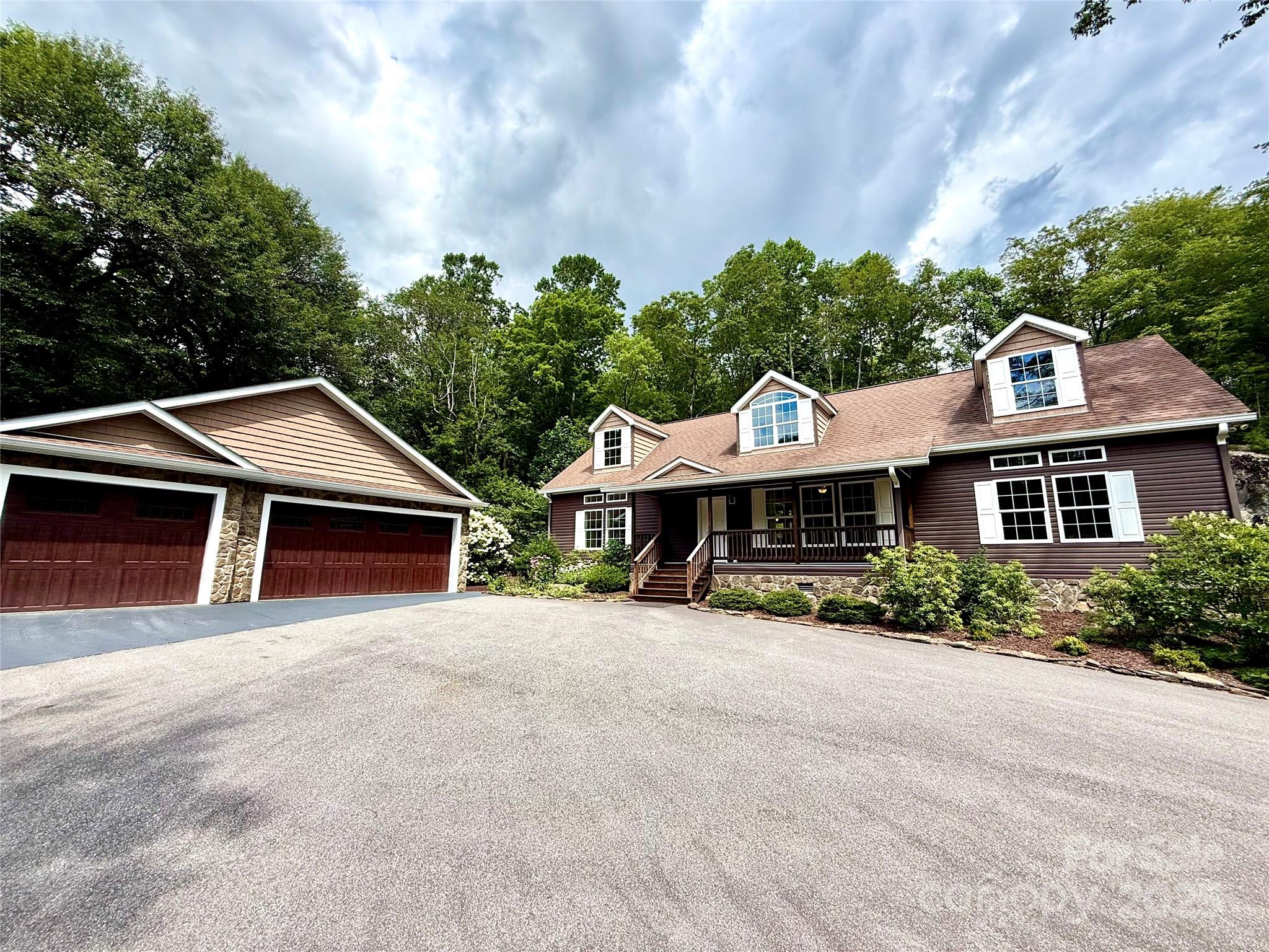 Gingercake Acres - Residential