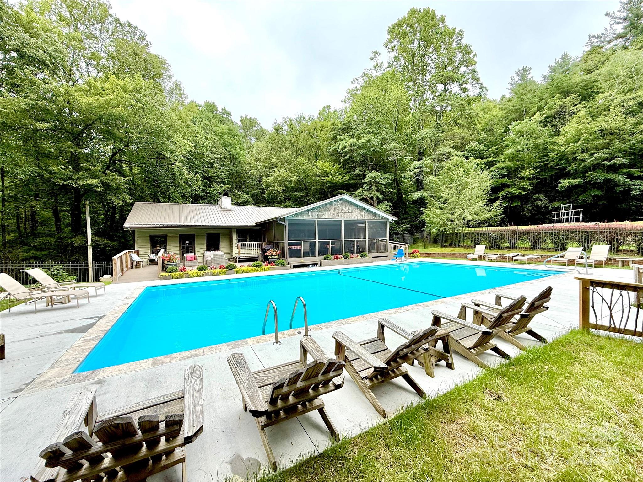 Gingercake Acres - Residential