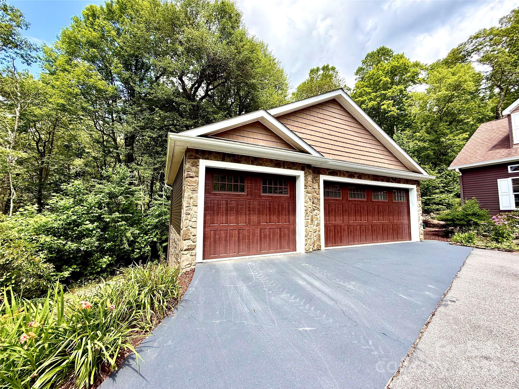 Gingercake Acres - Residential