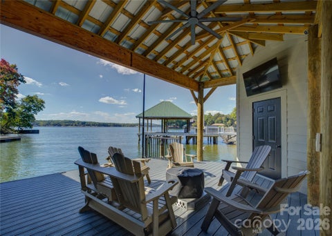 Photo of 17822 Wilbanks Drive, Charlotte, NC 28278 (MLS # 4428127)
