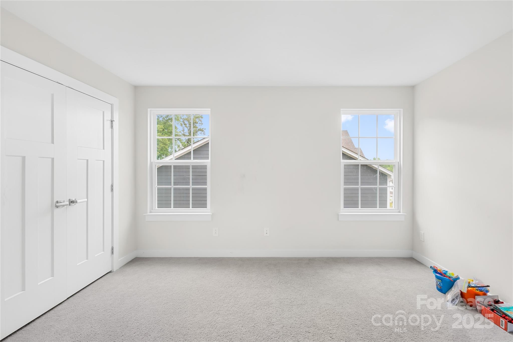 Holcomb Woods - Residential Lease