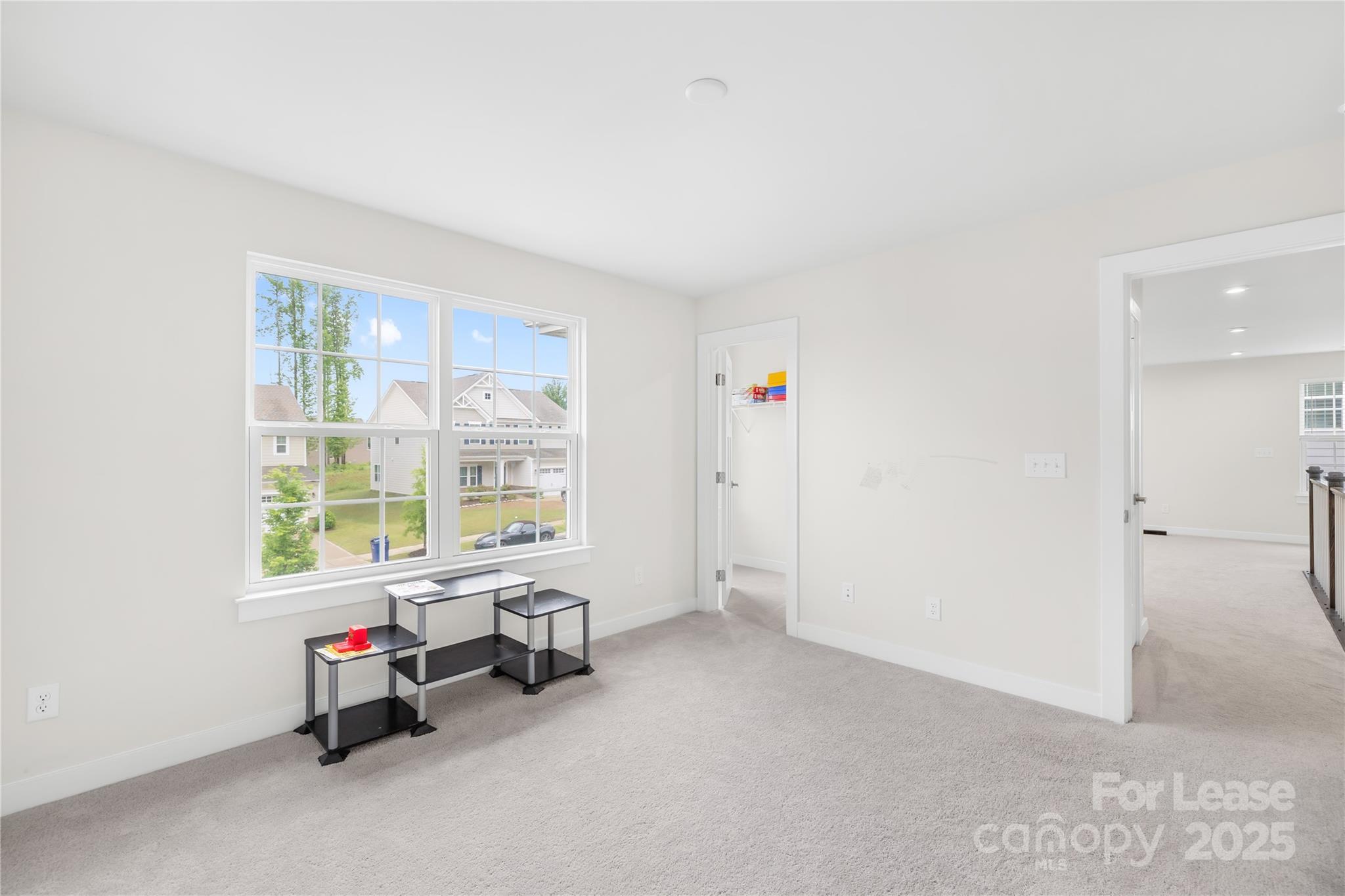 Holcomb Woods - Residential Lease