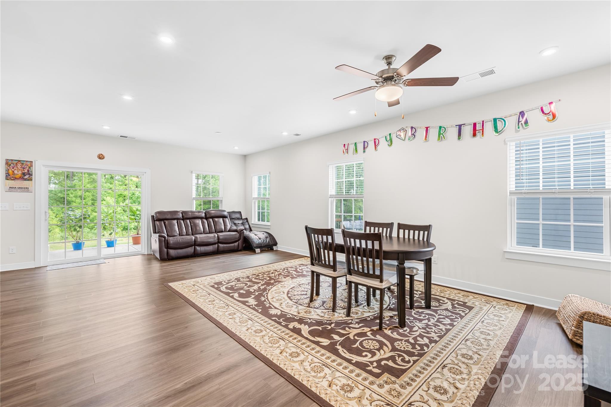 Holcomb Woods - Residential Lease