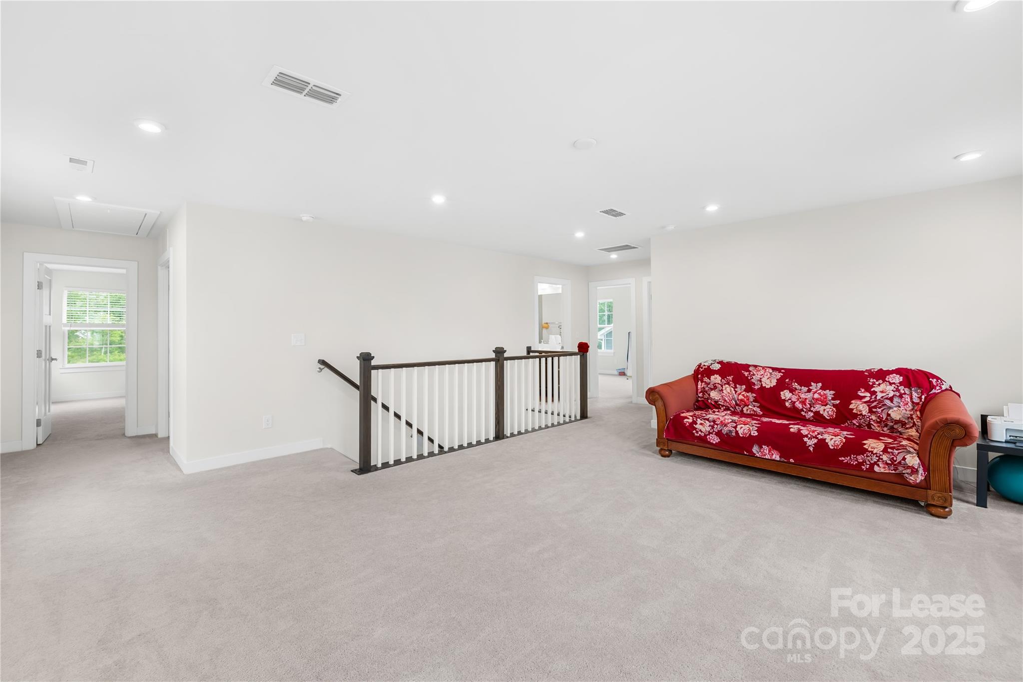 Holcomb Woods - Residential Lease