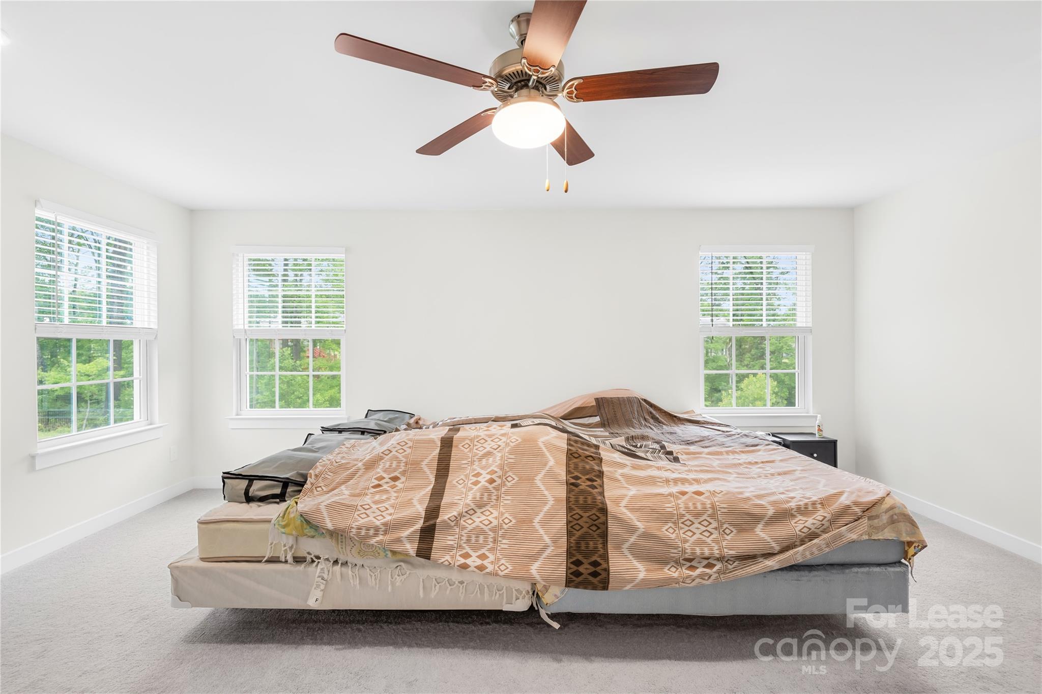 Holcomb Woods - Residential Lease