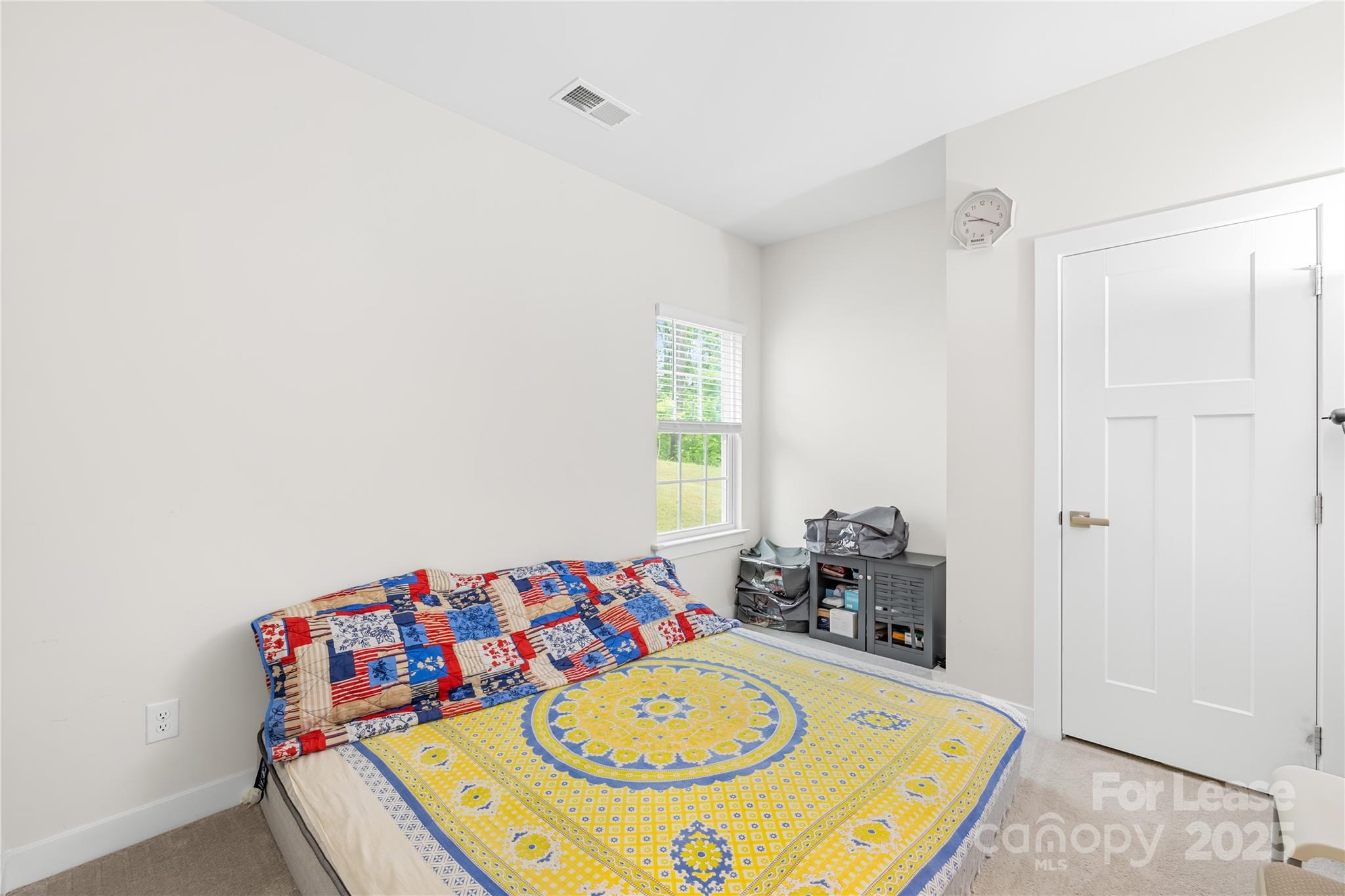 Holcomb Woods - Residential Lease