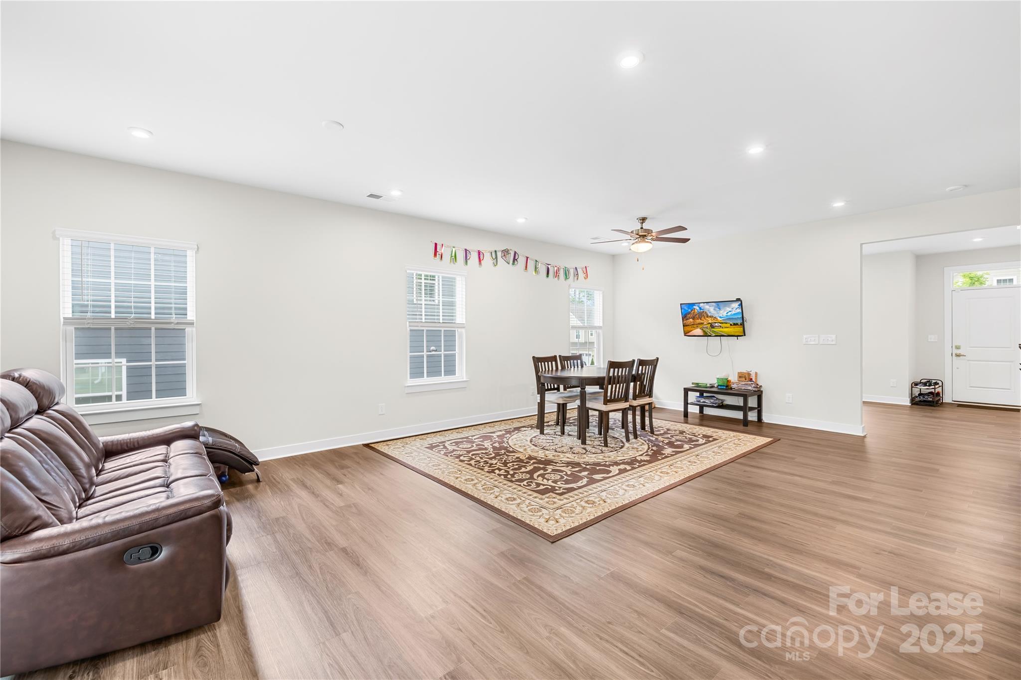 Holcomb Woods - Residential Lease