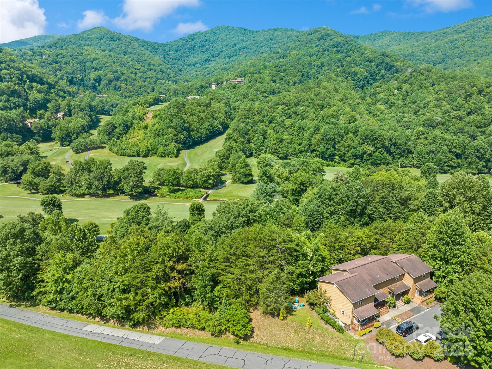 151 Country Club Drive 3