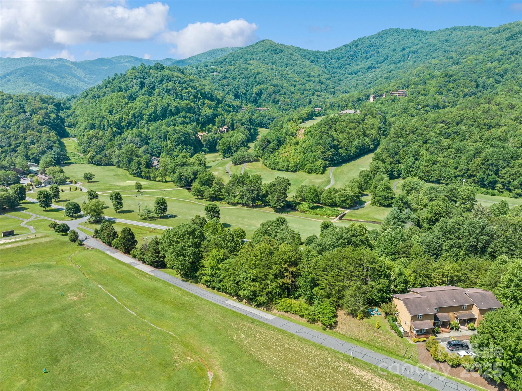 151 Country Club Drive 3