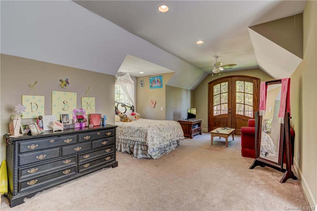 Riverfront - Residential