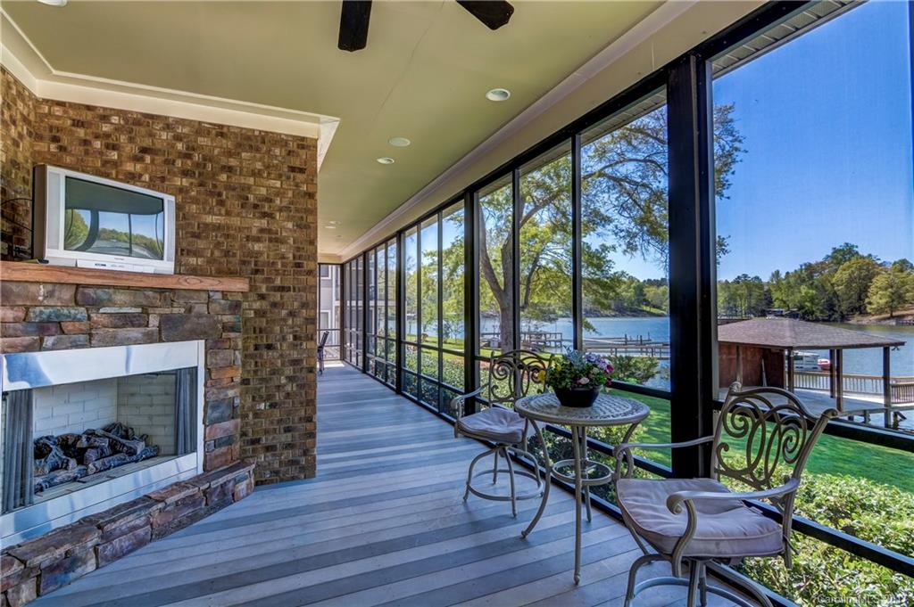 Riverfront - Residential