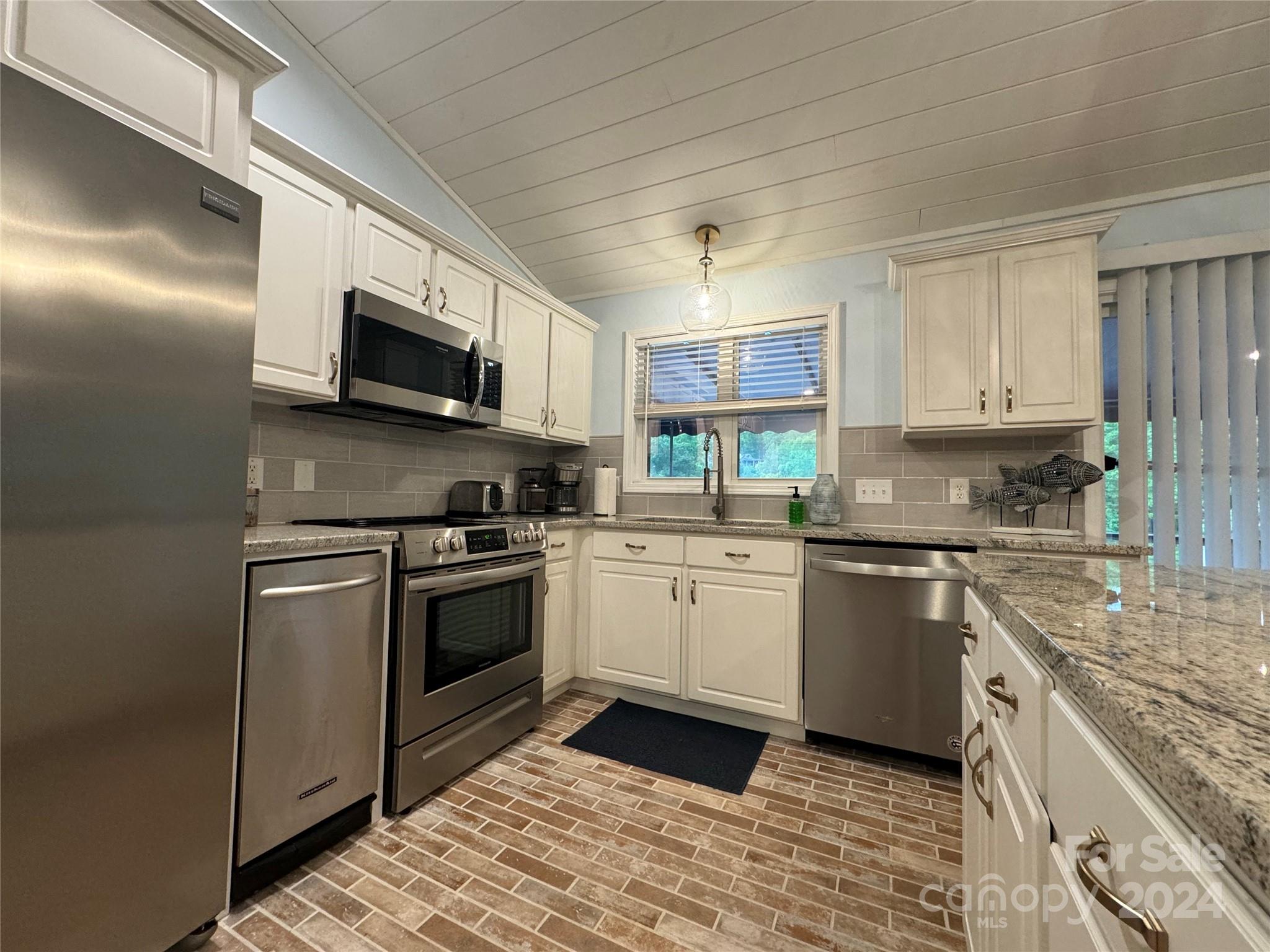 Mallard Cove - Residential