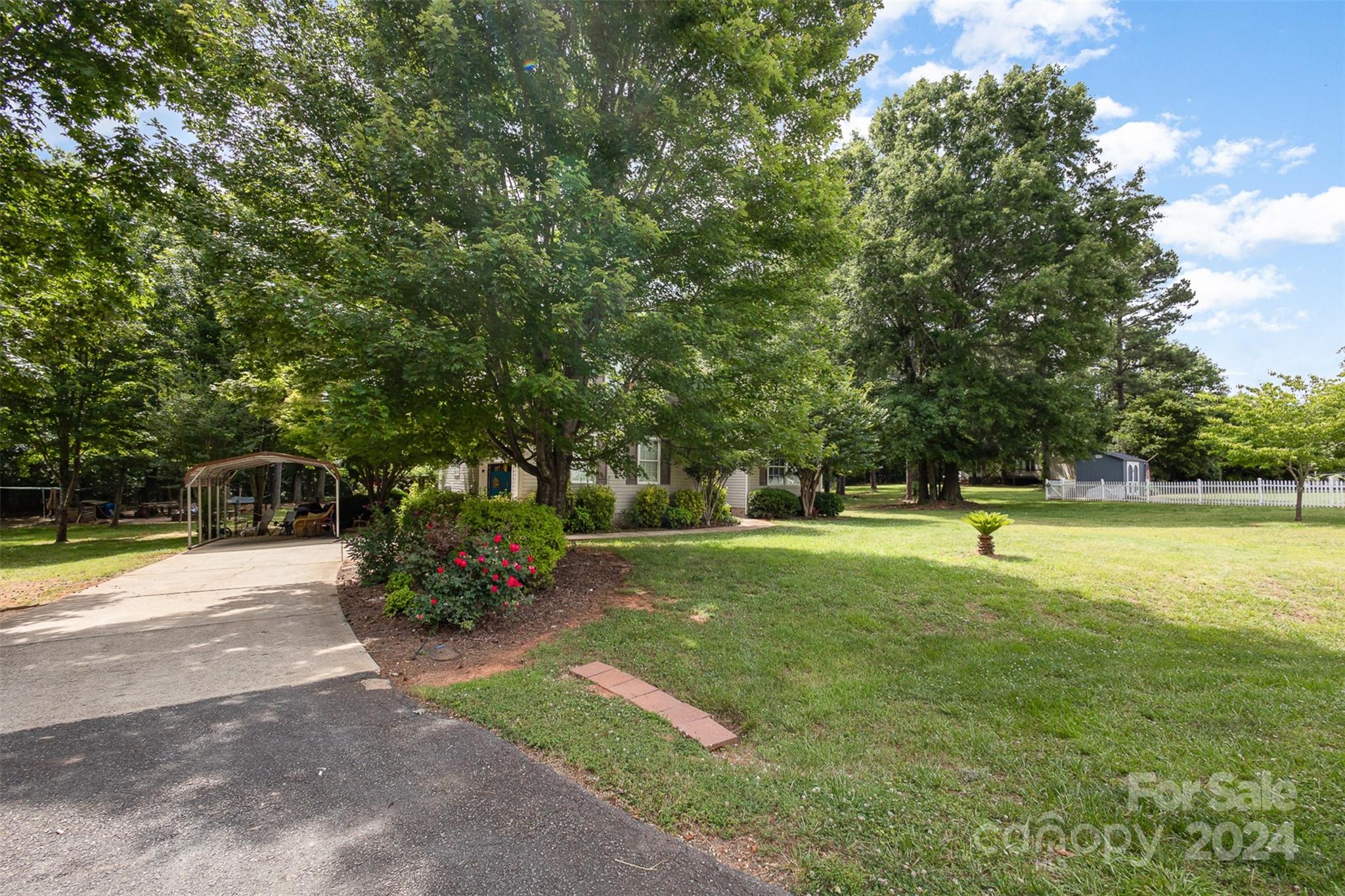 Henrys Orchard - Residential