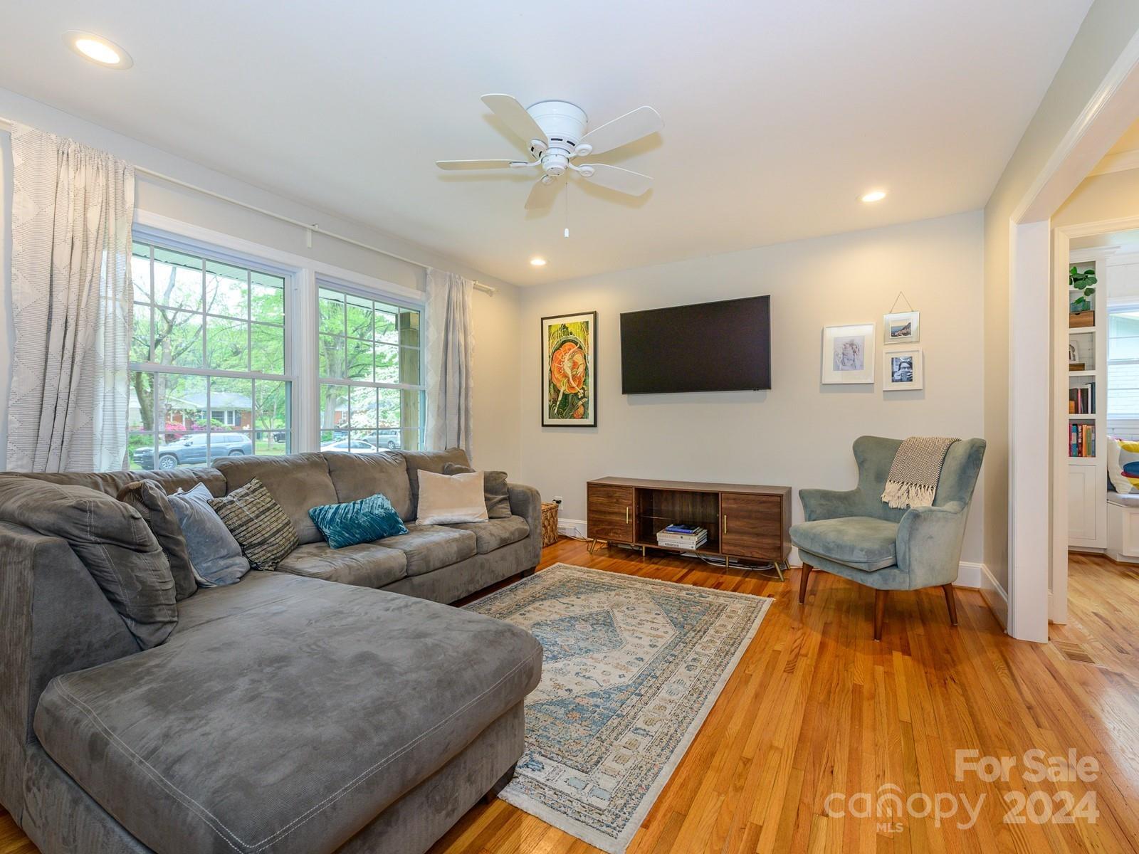 Country Club Heights - Residential