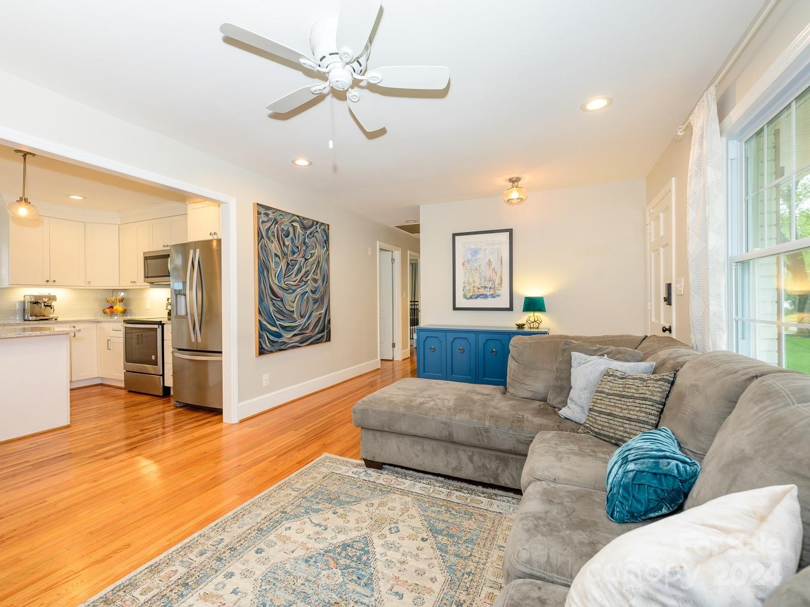 Country Club Heights - Residential