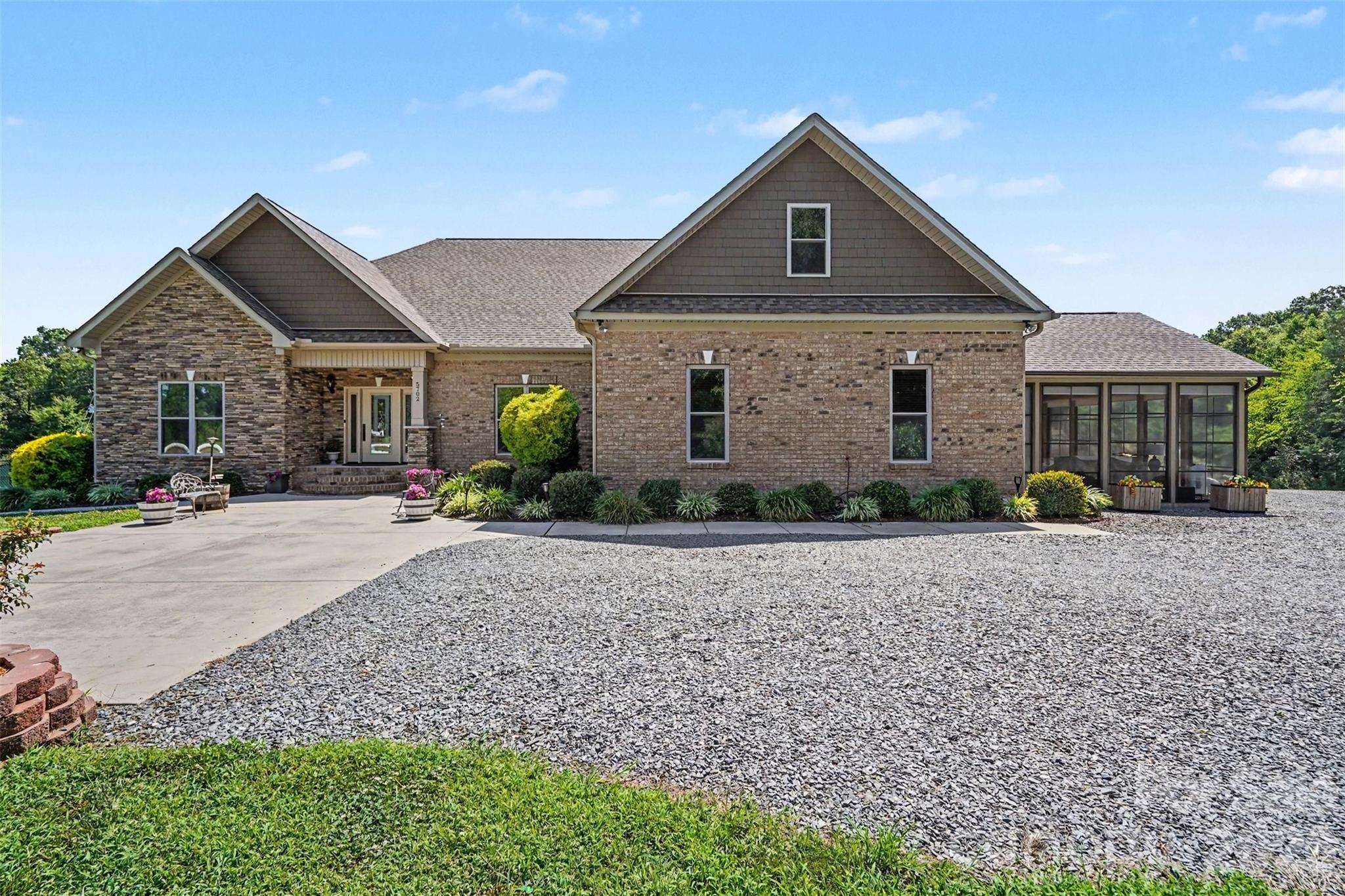 5702 Army Road