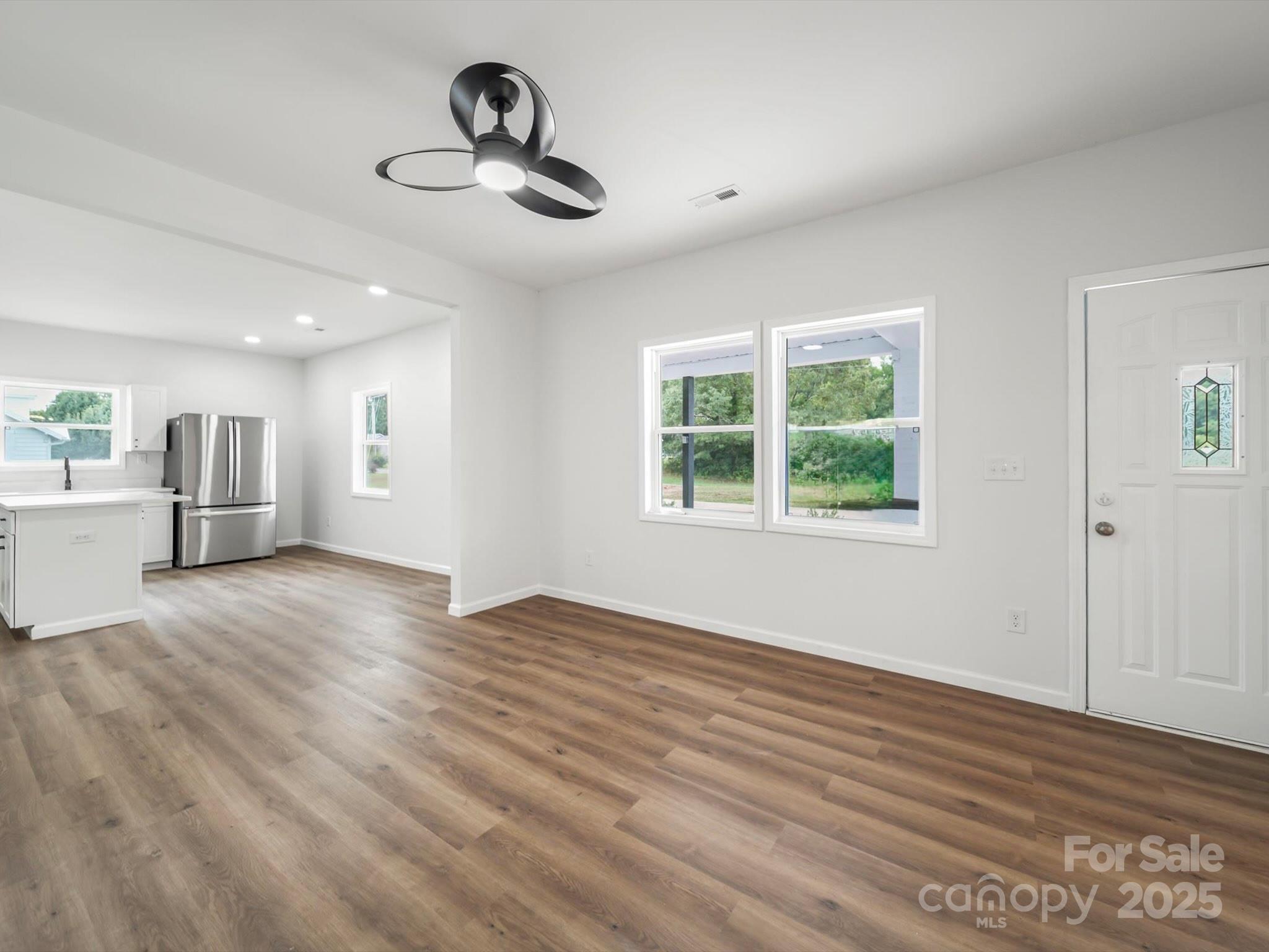 334 S Pink Street