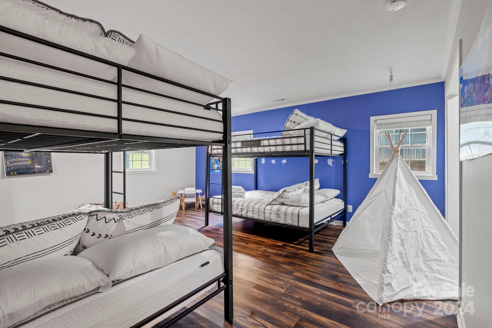 Mtn Carmel Acres - Residential