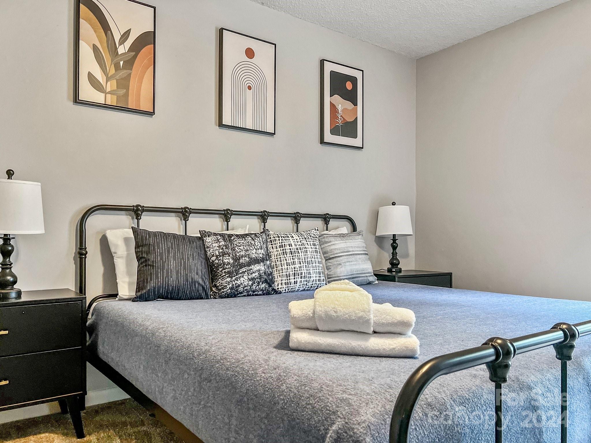 Mtn Carmel Acres - Residential