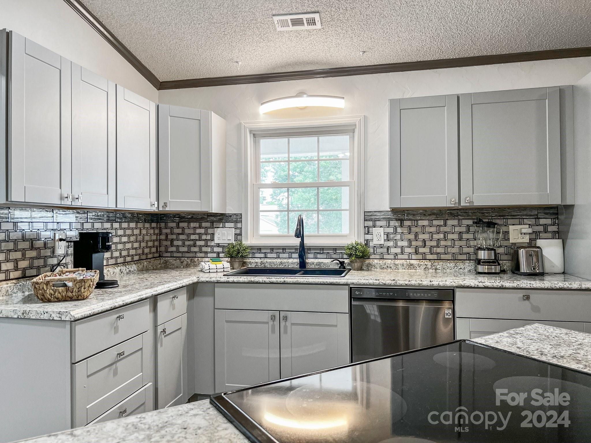 Mtn Carmel Acres - Residential