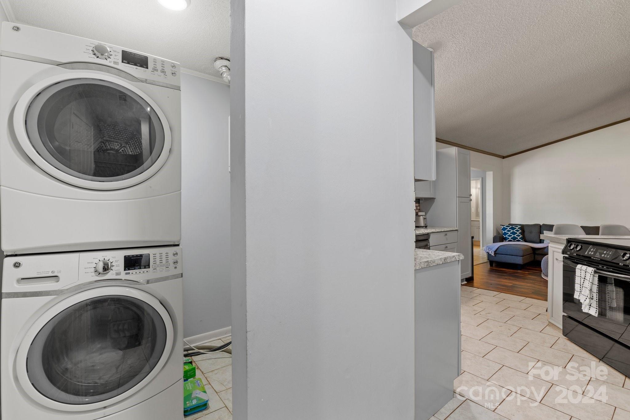 Mtn Carmel Acres - Residential