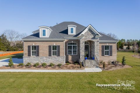 402 Turtleback Ridge Matthews NC 28104