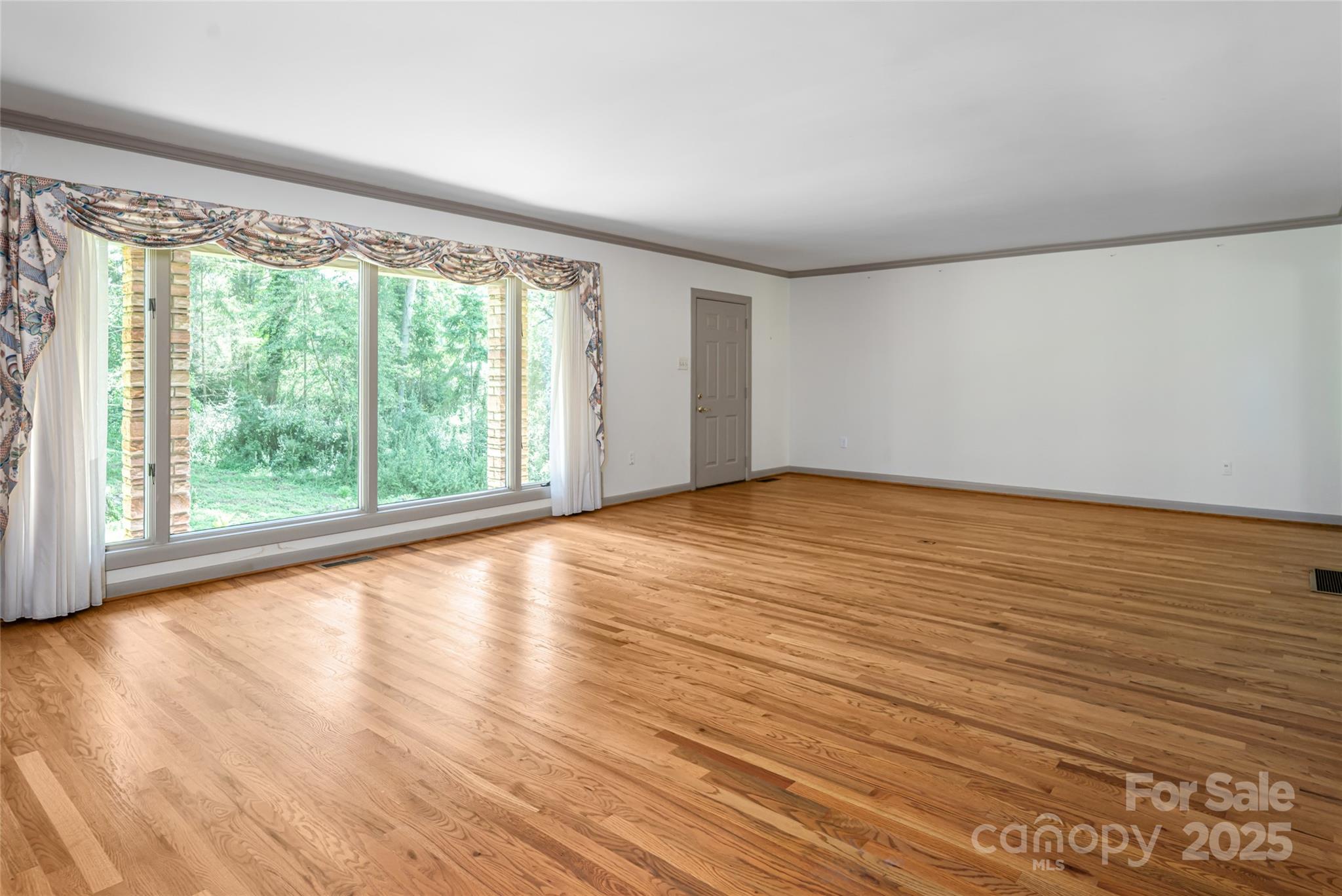 426 Vanderbilt Road