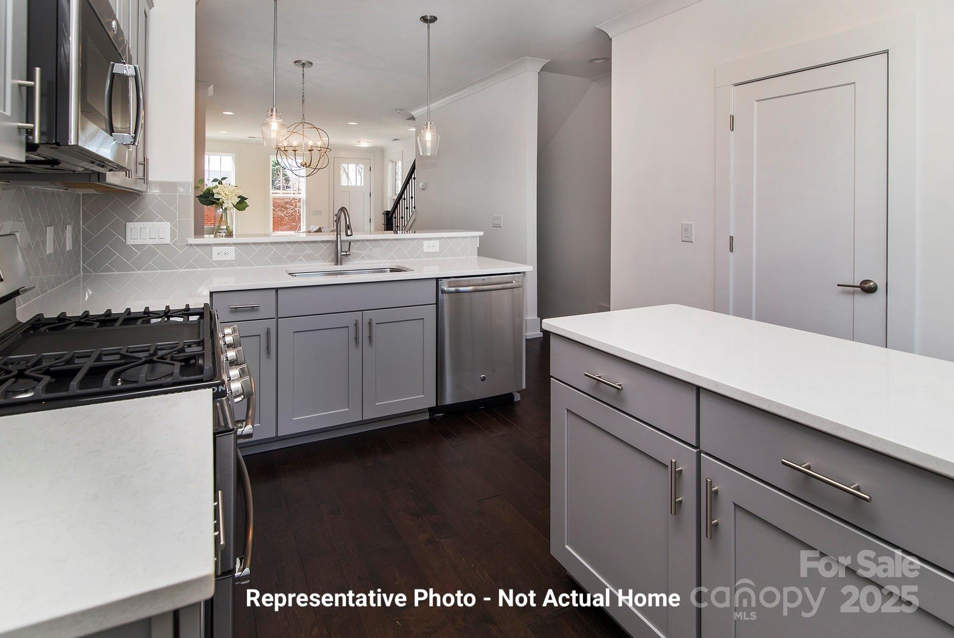 9923 Ansonborough Square
