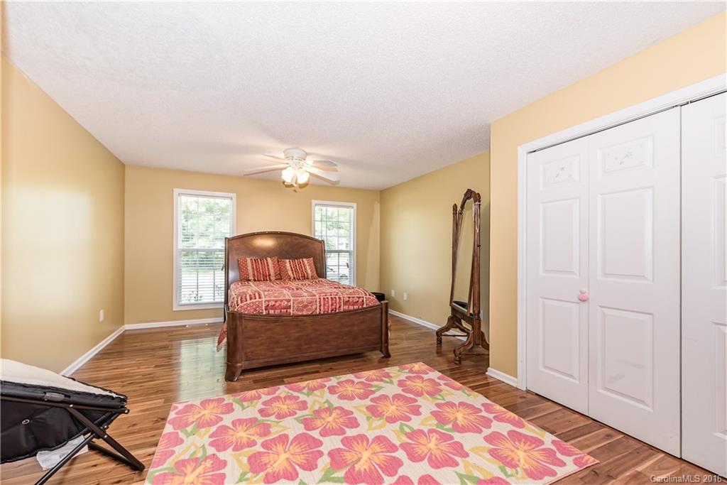 Ole Eastpointe - Residential