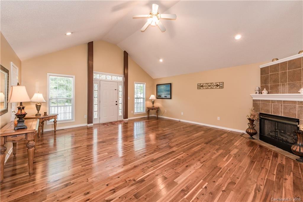 Ole Eastpointe - Residential